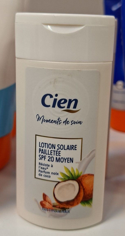 لوسیون ضدآفتاب براق سین با عطر نارگیل با SPF 20 با حجم 50 میلی(واردات قانونی از منطقه آزاد ارس)